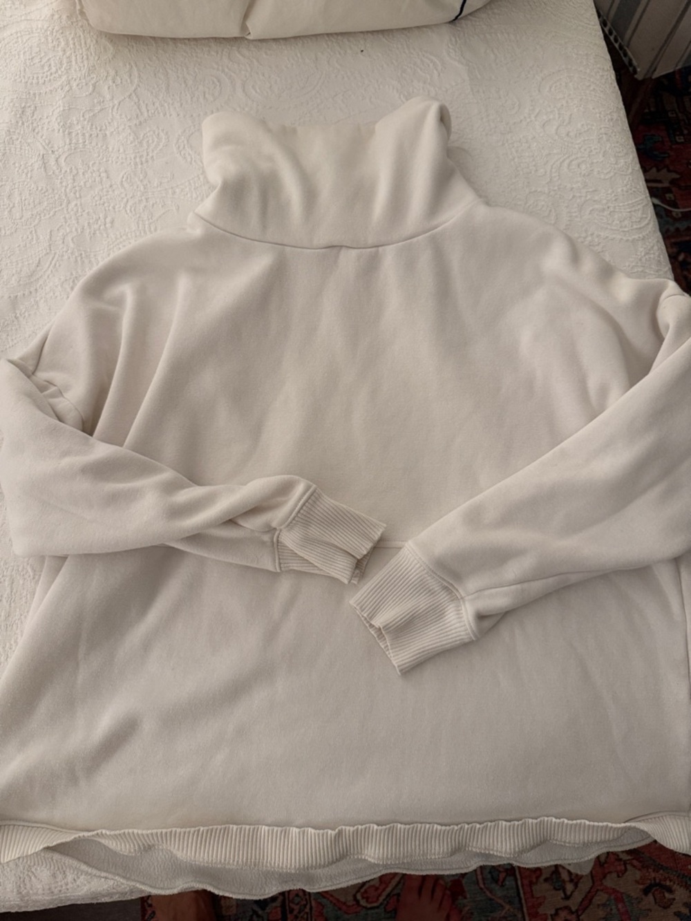 Athletic Works Cream Turtleneck Pullover Sweatshirt